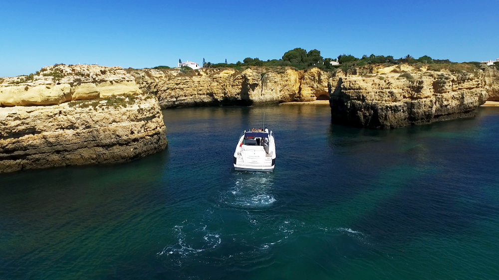 Algarve Luxury Cruise - Luxury Yacht Charter Algarve - Vilamoura 