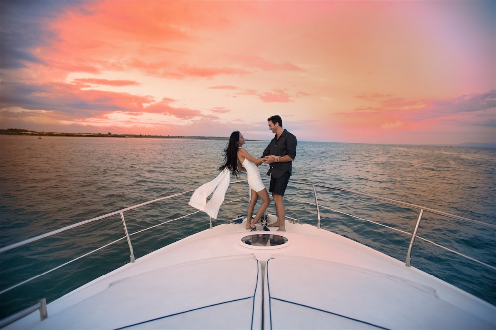 Wedding Proposal Cruise - Luxury Yacht Charter Algarve - Vilamoura 