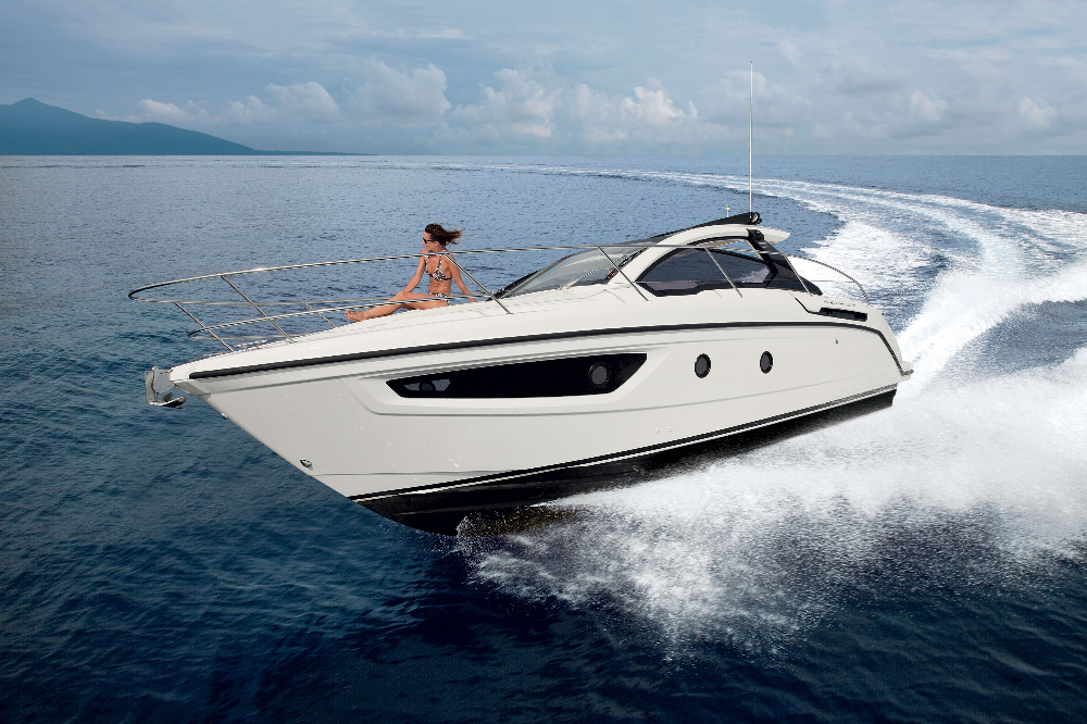 Azimut Yacht Charter - Luxury Yacht Charter Algarve - Vilamoura 